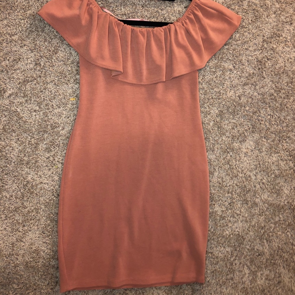 Off the shoulder tight dress